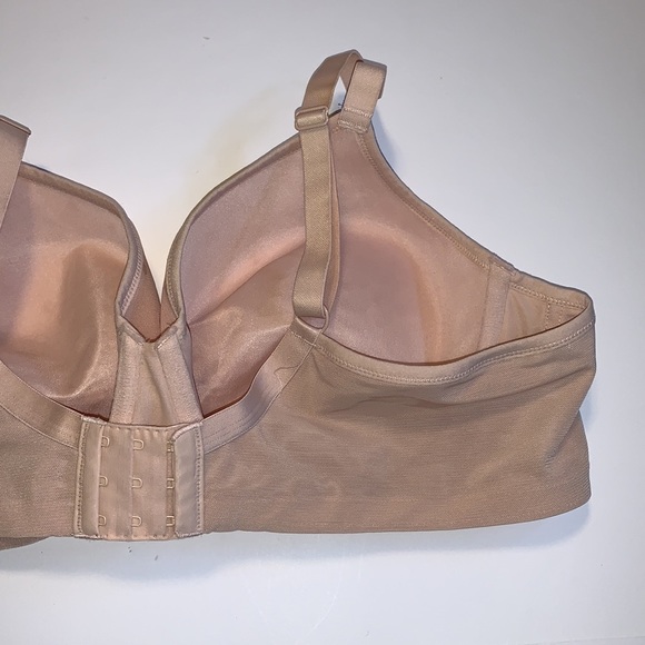 🆕 Déesse Lingerie Nude Polka Dot Bra - Women’s Size 44C / C44 - Picture 7 of 8
